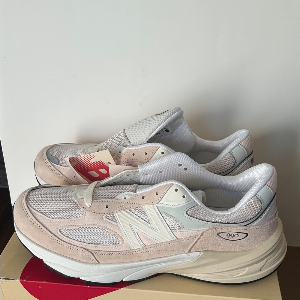 New Balance 990v6 Vintage Rose Sneakers